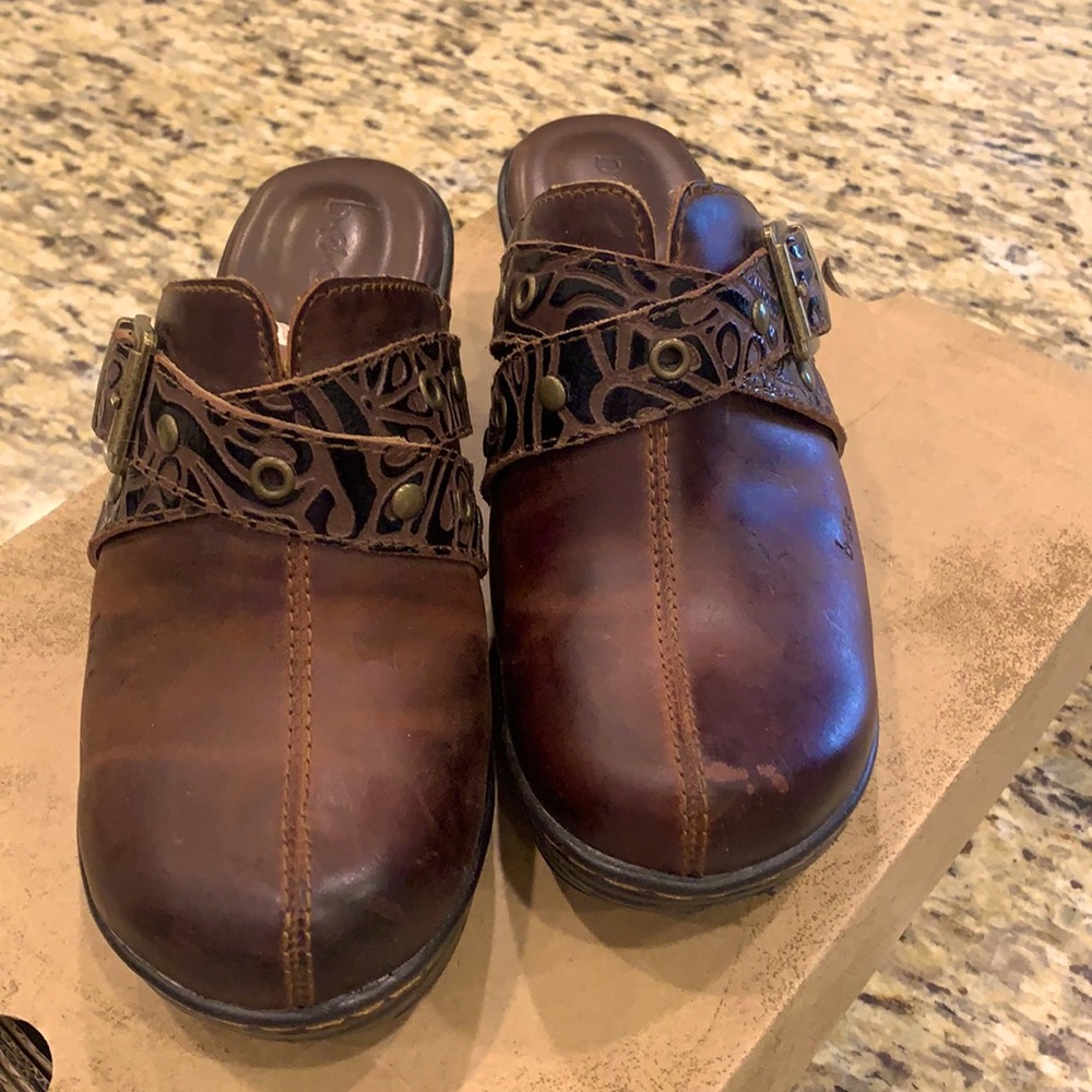 BOC Brown Leather Mules   Size 7M New